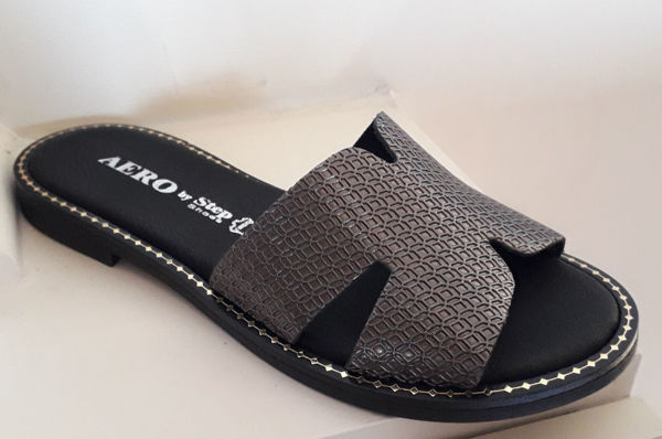 Εικόνα από ΡΟΜΒΟΣ 27 - Step shoes