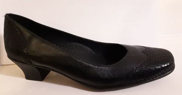 Εικόνα από Δ31-STEP SHOES